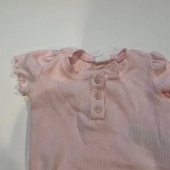 GAP Baby Henley Bodysuit in Light Pink Size 3-6 months - Picture 7 of 8